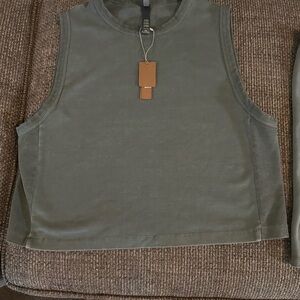 Skins Women's Sleeveless green crop top 
medium